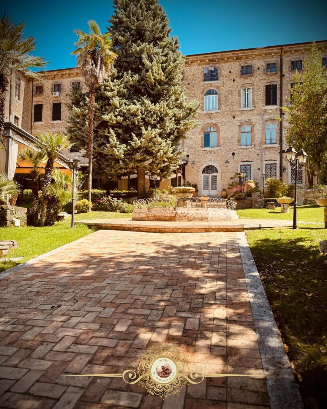 Hotel Il Cavalier D'Arpino Exteriör bild