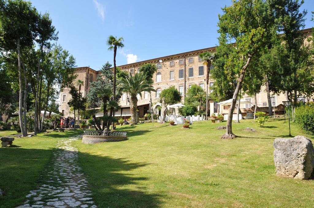 Hotel Il Cavalier D'Arpino Exteriör bild