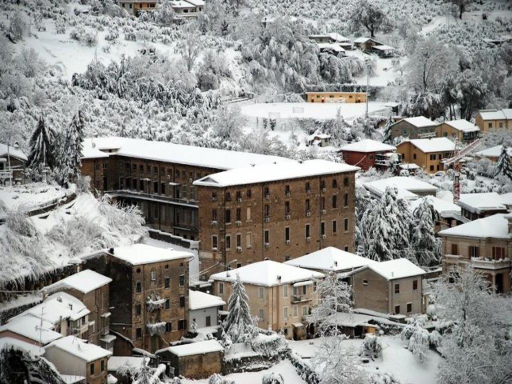 Hotel Il Cavalier D'Arpino Exteriör bild