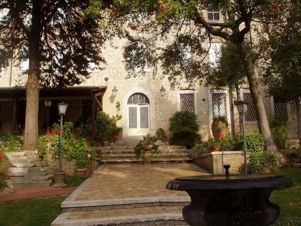 Hotel Il Cavalier D'Arpino Exteriör bild