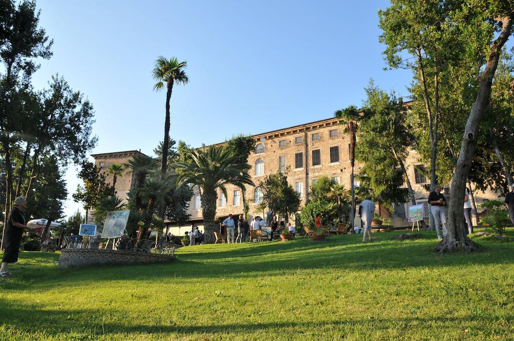 Hotel Il Cavalier D'Arpino Exteriör bild