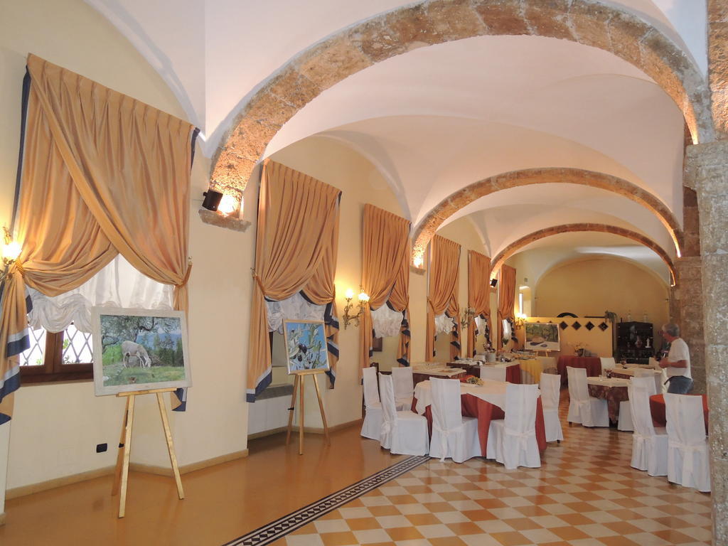 Hotel Il Cavalier D'Arpino Exteriör bild