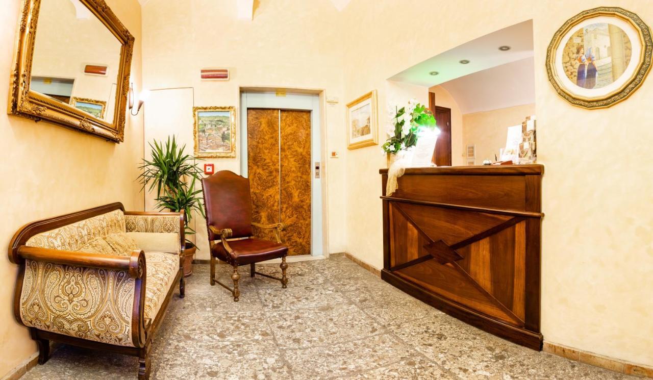 Hotel Il Cavalier D'Arpino Exteriör bild